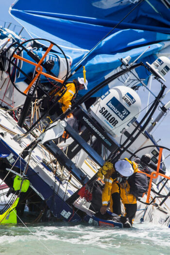 Nehoda lodi Volvo Ocean Race