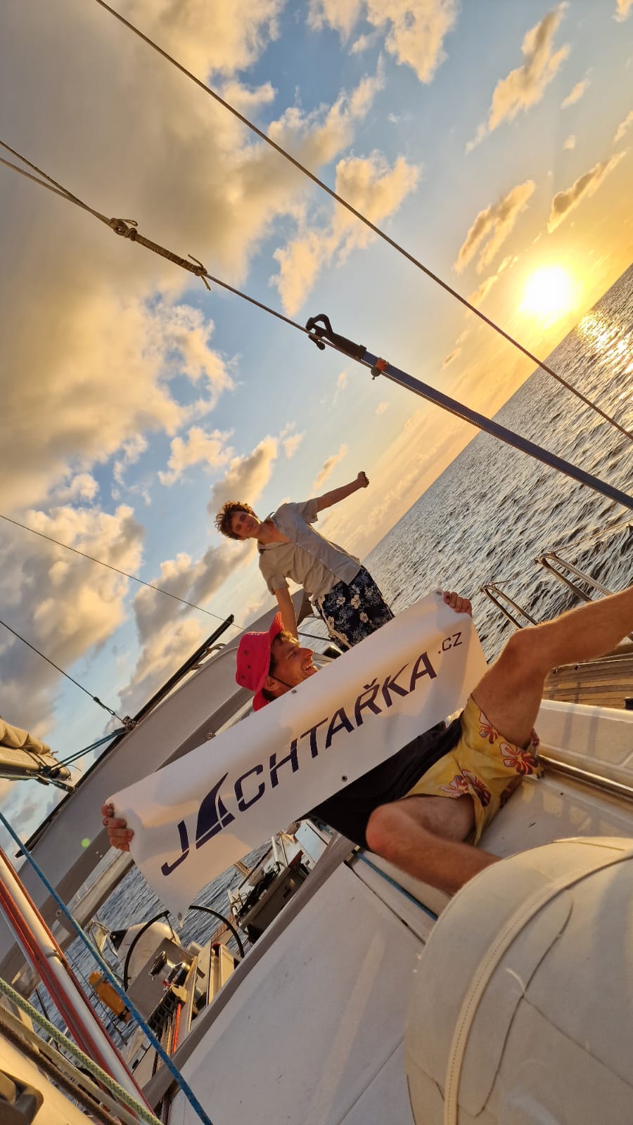 Západ slunce v Karibiku na lodi
