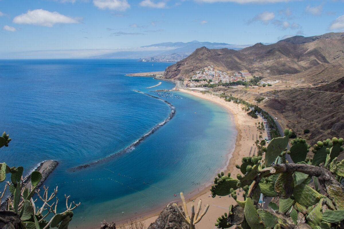 La Playa de Las Teresitas, Santa Cruz de Tenerife, Tenerife, Kanárské ostrovy