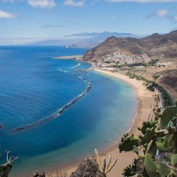 La Playa de Las Teresitas, Santa Cruz de Tenerife, Tenerife, Kanárské ostrovy