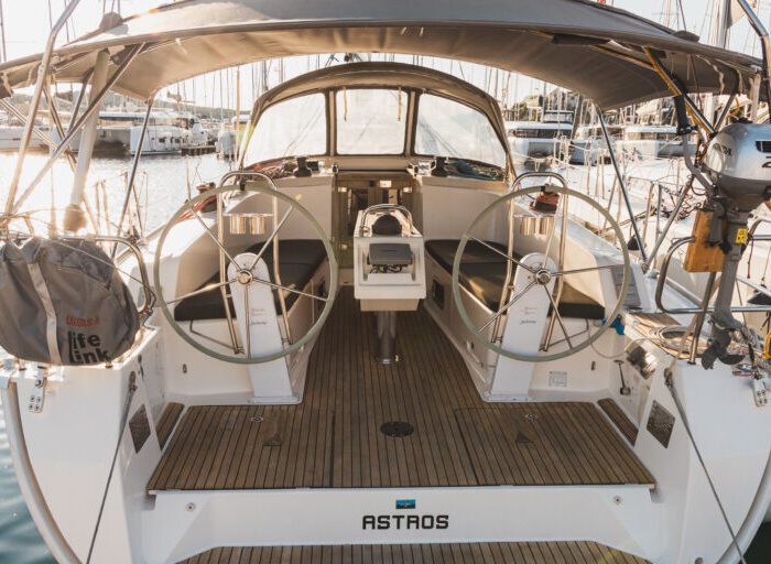 Bavaria 41 Cruiser - kokpit