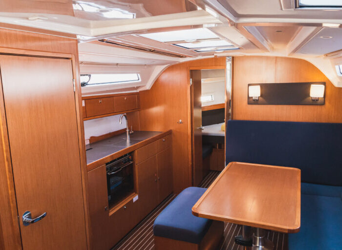 Bavaria 41 Cruiser - salon