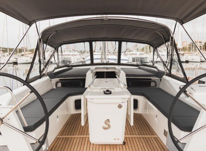 Beneteau Oceanis 51.1 - kokpit lodi