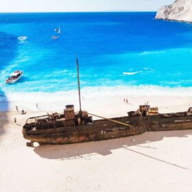 Vrak na pláži Navagio - ostrov Zakynthos, Řecko