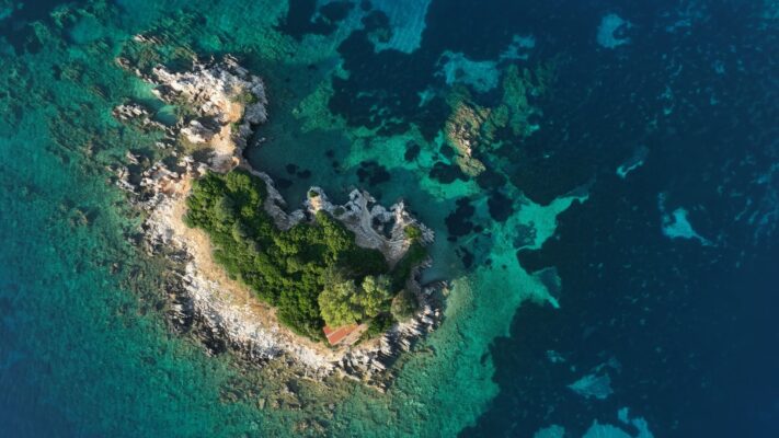 Kostel na ostrově Marmagkas