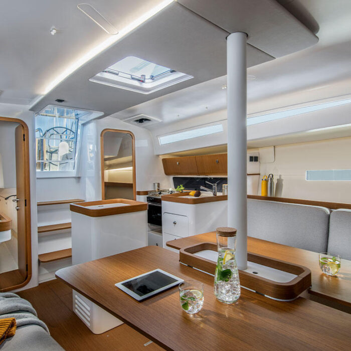 Beneteau First 36 - salon