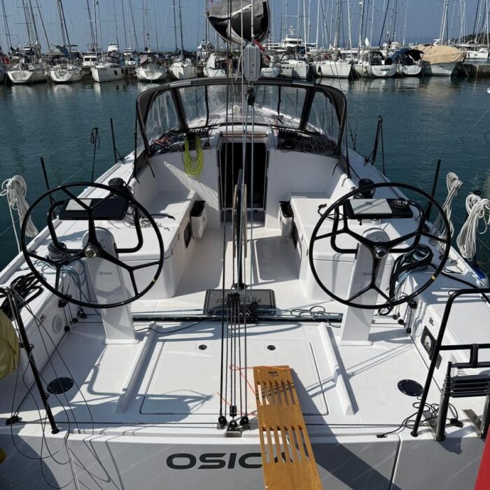 Beneteau First 36 - v přístavu u mola