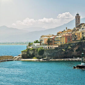 Plavba na Korsiku a Elbu - Jachtařka