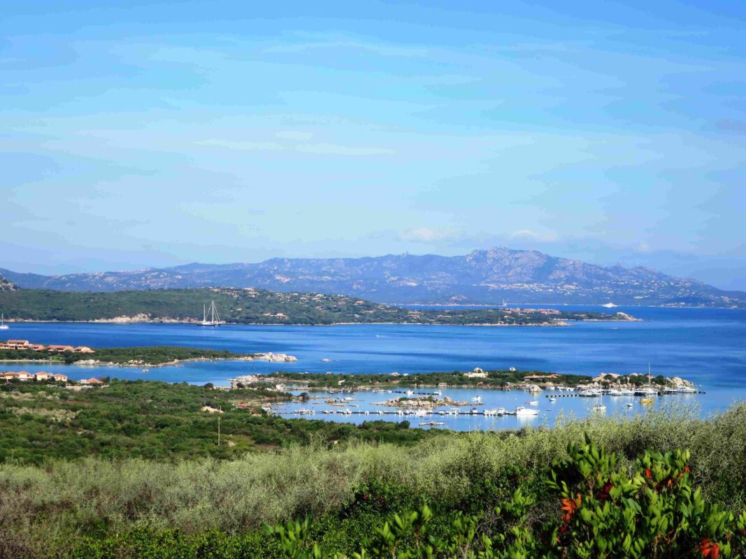 Costa Smeralda - výhled na golfo
