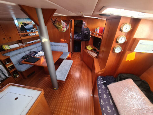 Interiér plachetnice Reinke 15m