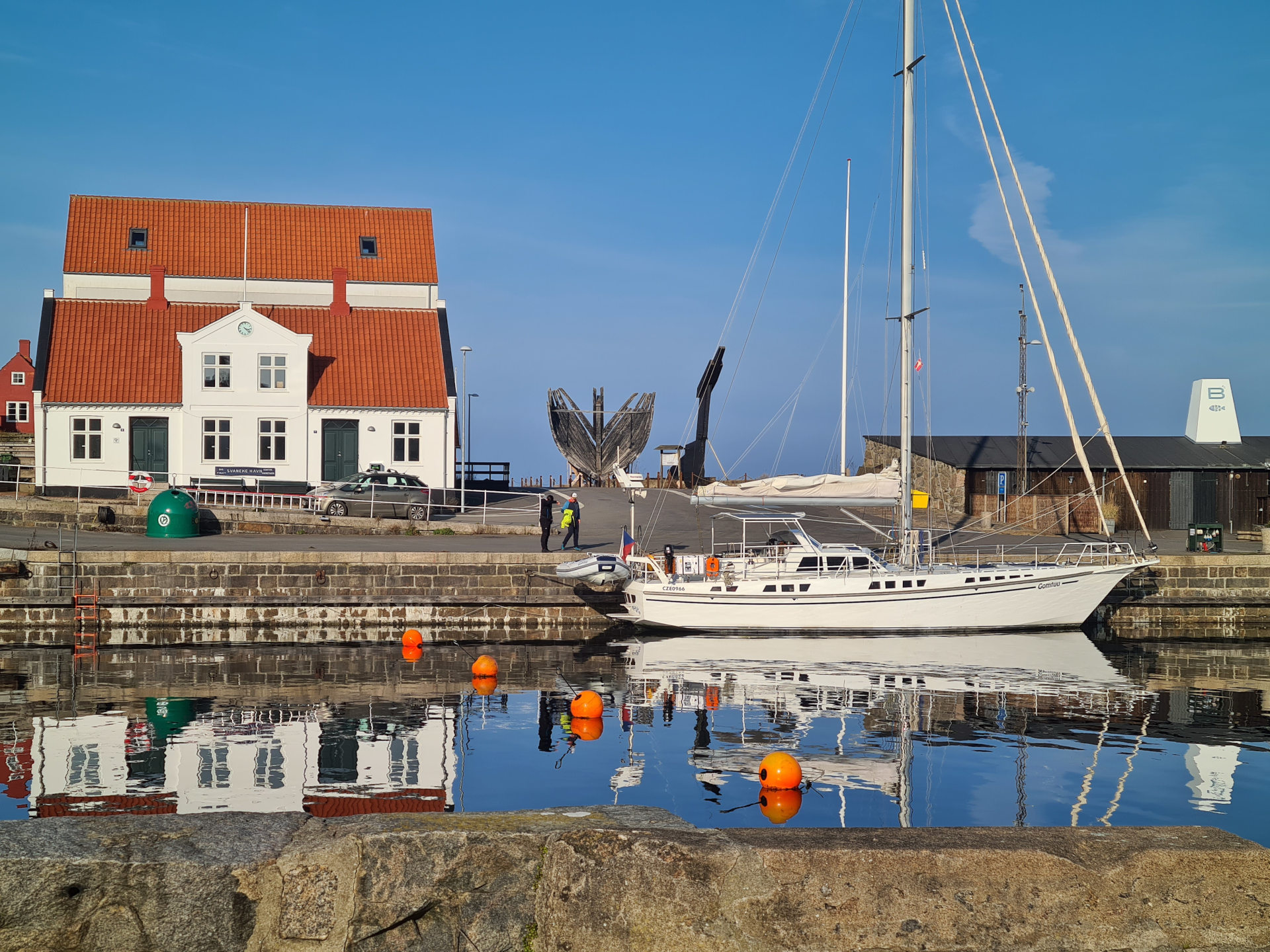 Plachetnice Reinke 15m v marině
