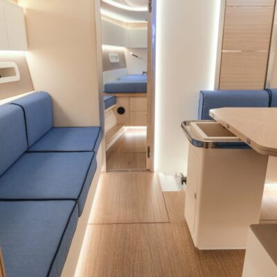 Plachetnice Italia Yachts 14.98 - salon