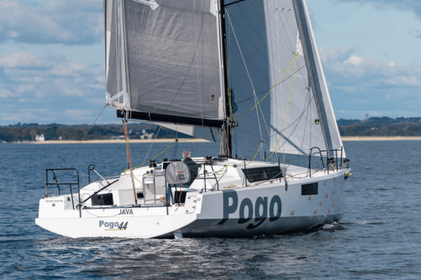 Pogo 44 - trup lodi