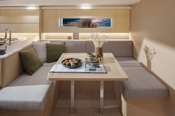 Solaris 40 - salon v interiéru